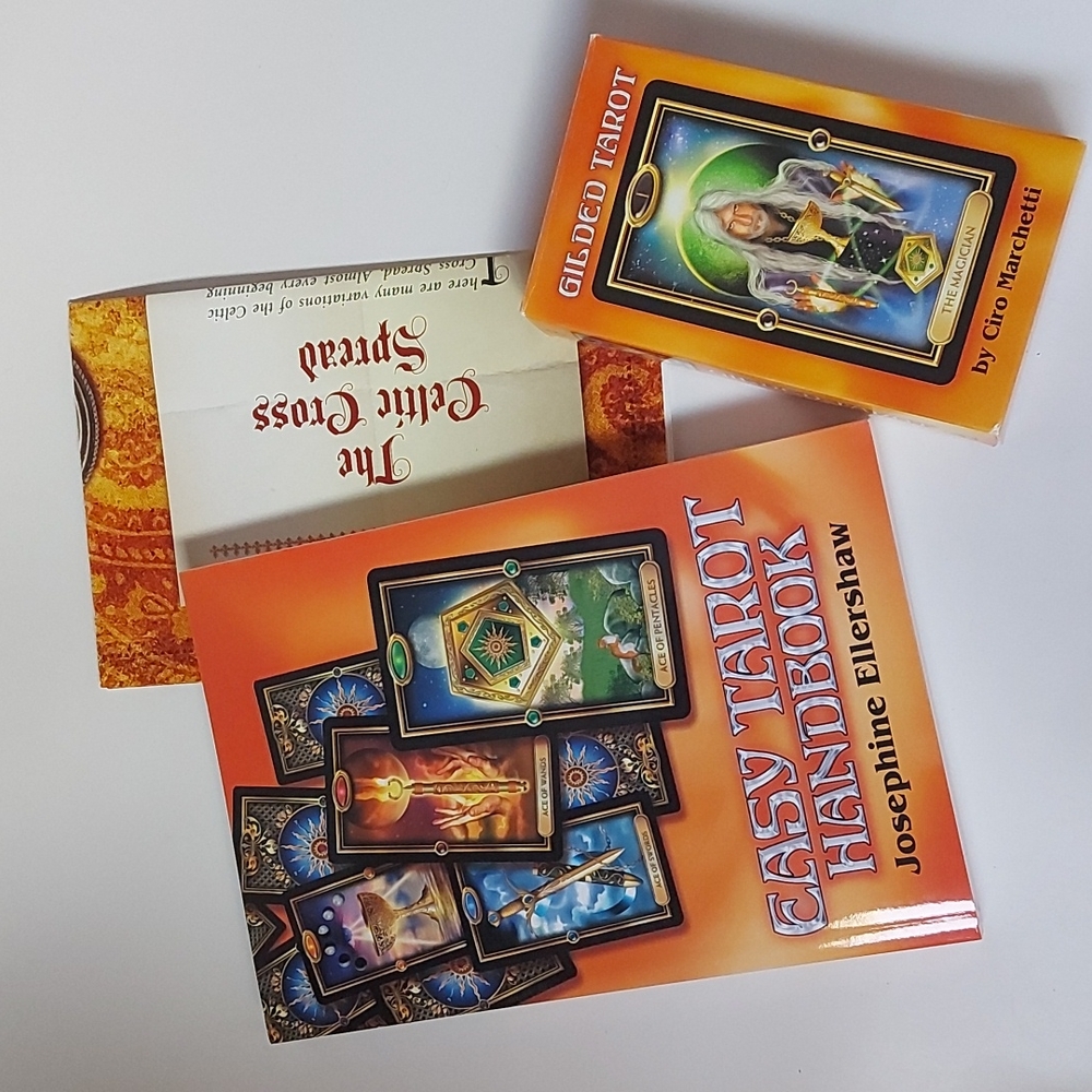 Easy Tarot handbook and deck of 78 cards, EUC
